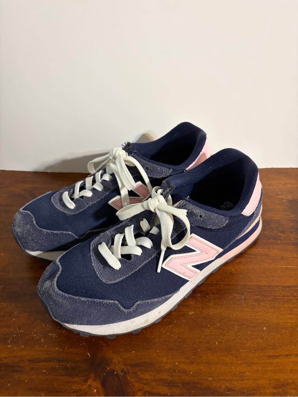 New Balance 515 Women's Size 8.5 Navy and Pink Sneakers